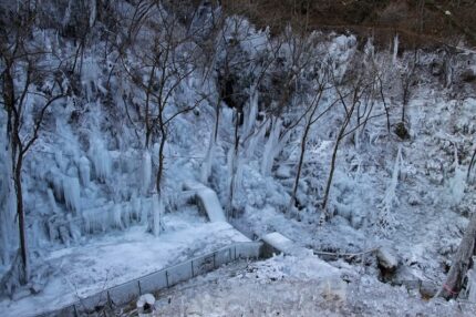 あしがくぼの氷柱