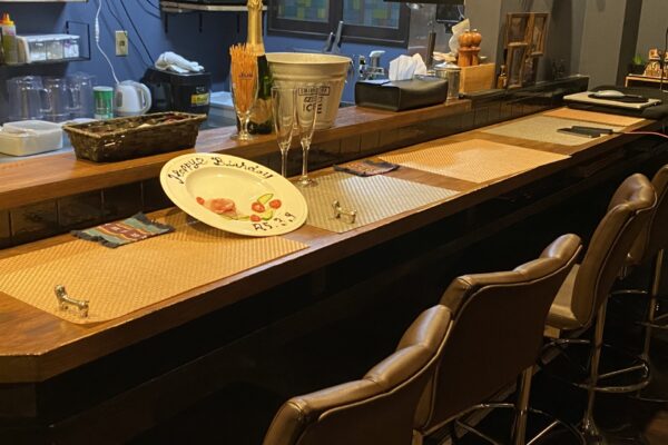 カフェ&バー エシャンス