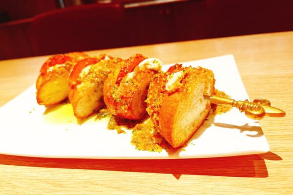 ItalianDining&Cafe TRAGHETTO